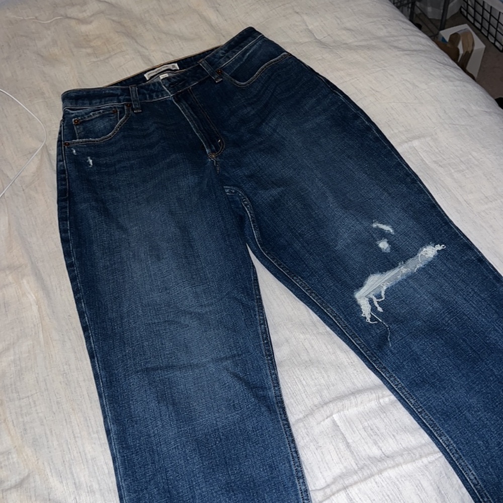 Abercrombie Curve Love High Rise Mom Jean